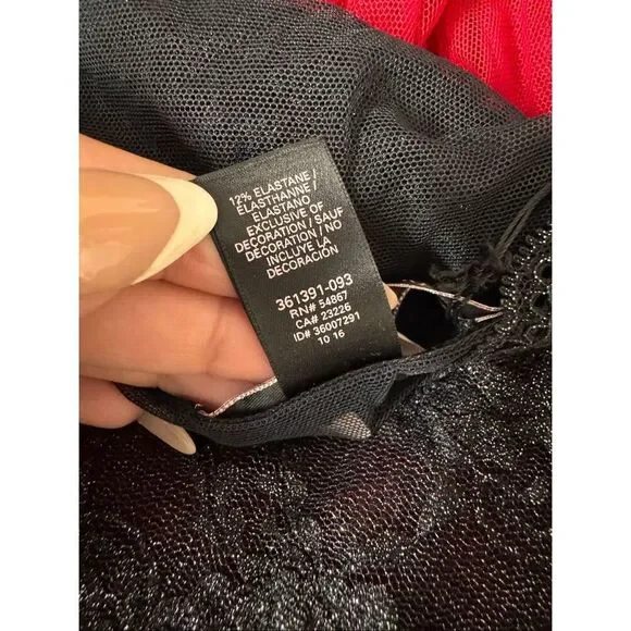 Victoria’s Secret Black Lace Bodysuit Women’s Size Large - Picture 4 of 8